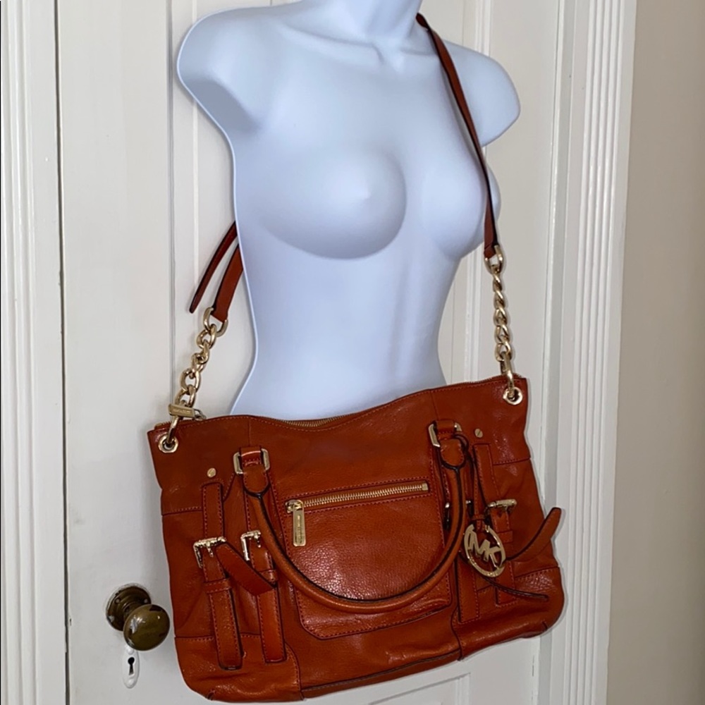 Michael Kors Burnt orange pebbled bag